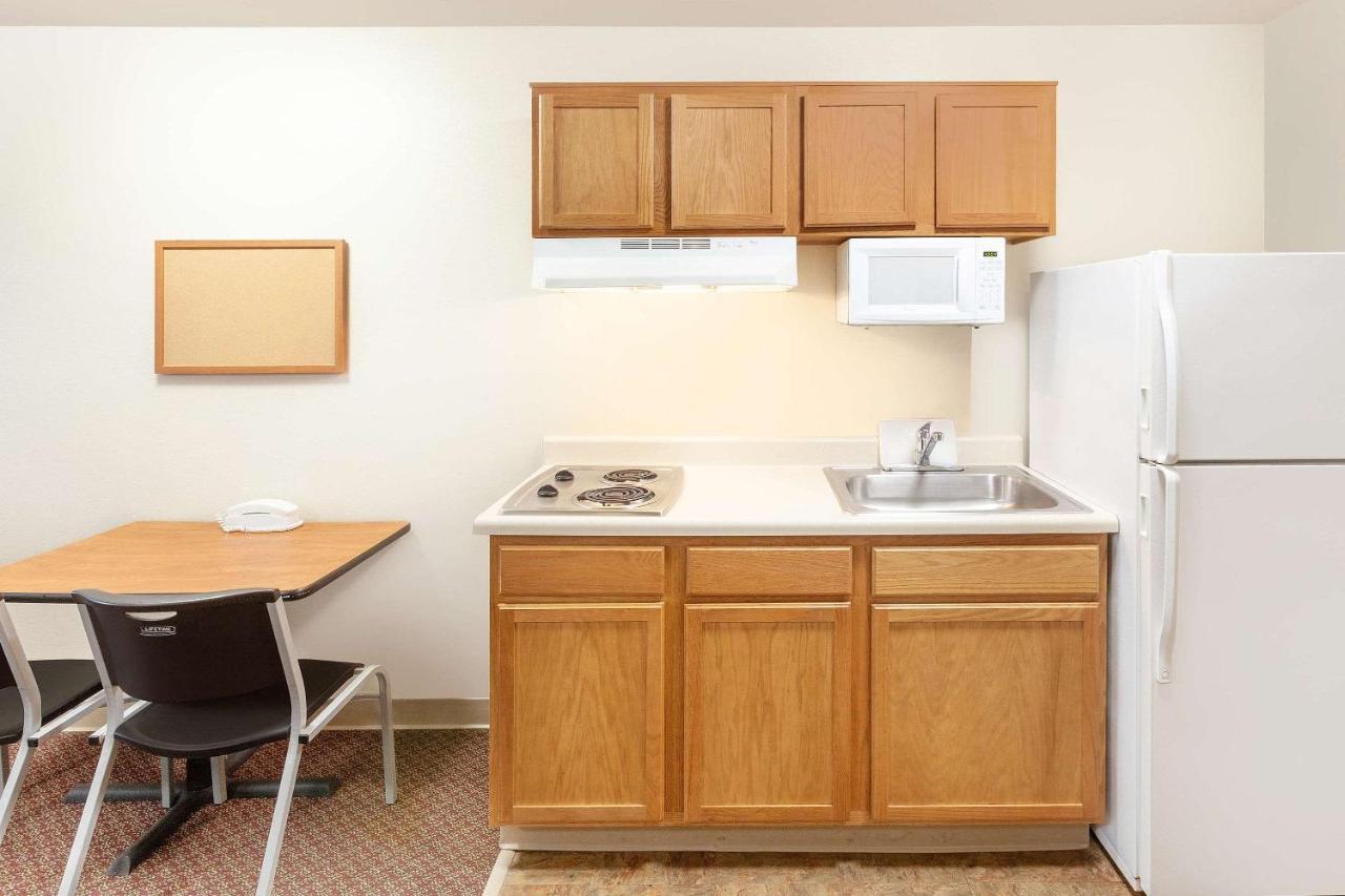Woodspring Suites Sioux Falls Exteriör bild
