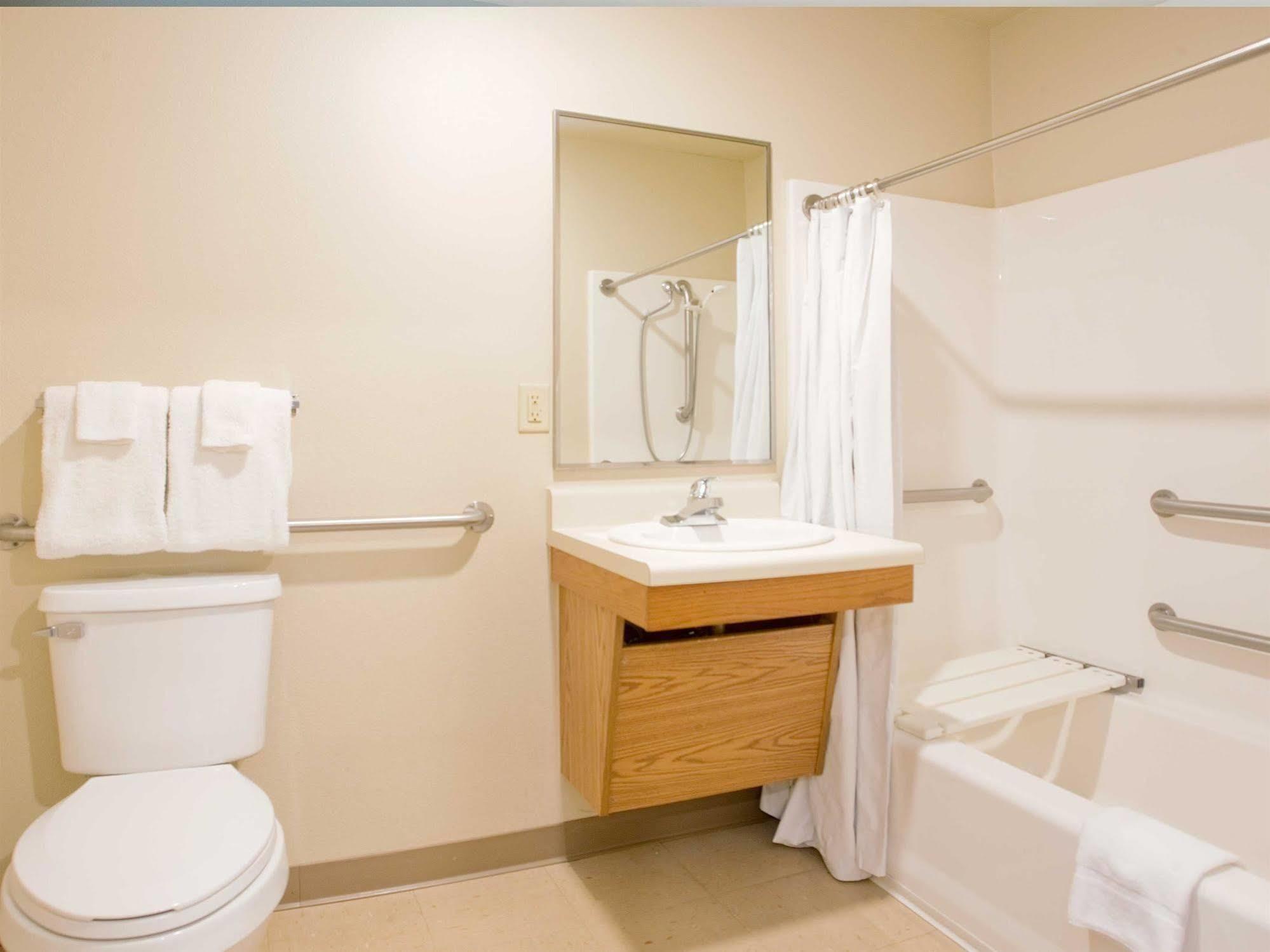 Woodspring Suites Sioux Falls Exteriör bild